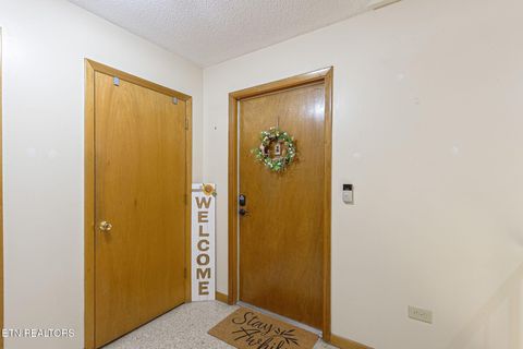 Tiny photo for 3104 N Broadway St #A-5, Knoxville, TN 37917 (MLS # 1334169)