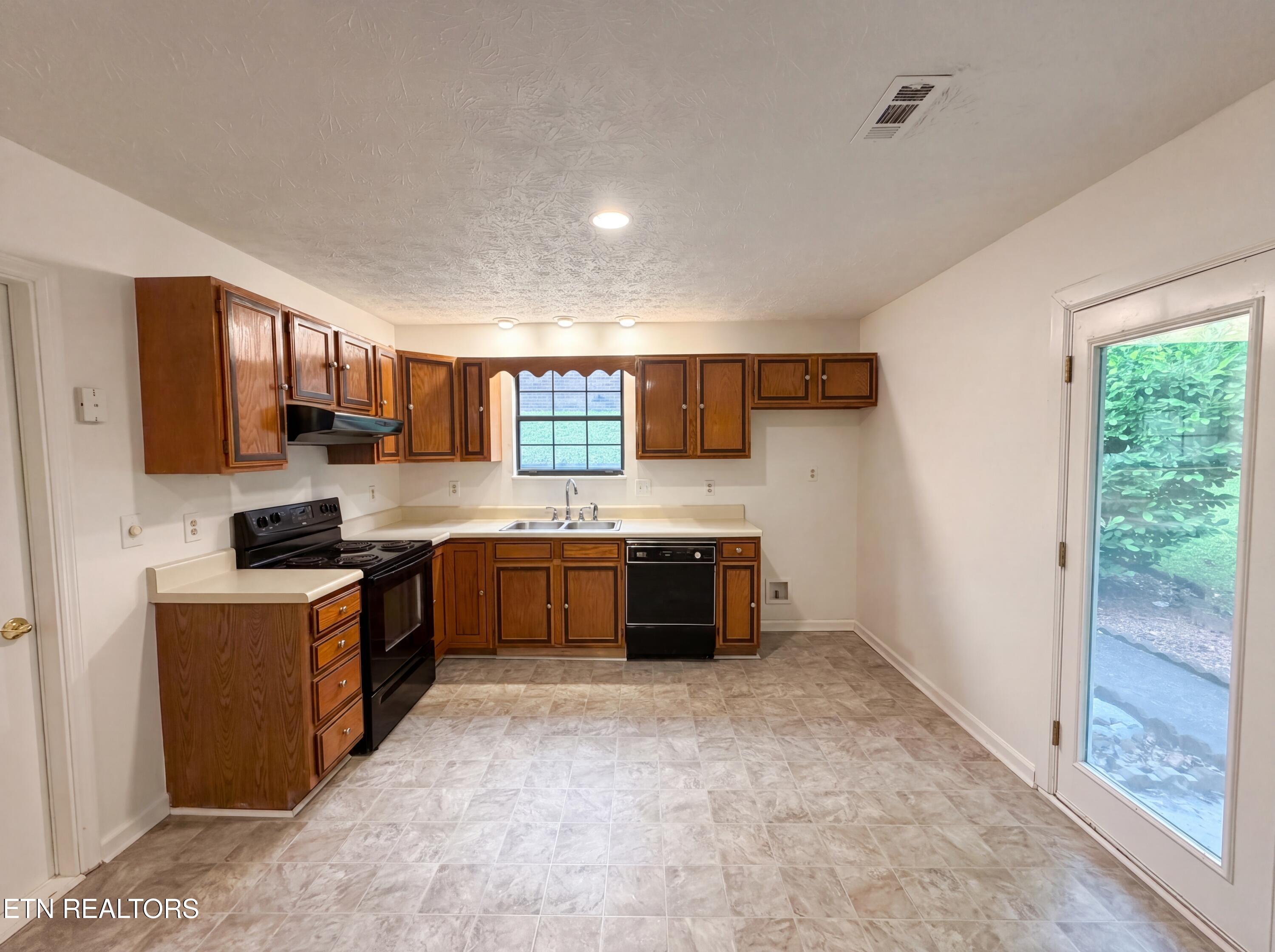 6020 Morning Glory Place