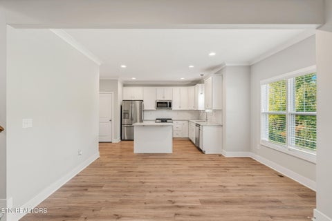 Tiny photo for 112 Kingberry St, Oak Ridge, TN 37830 (MLS # 1358108)