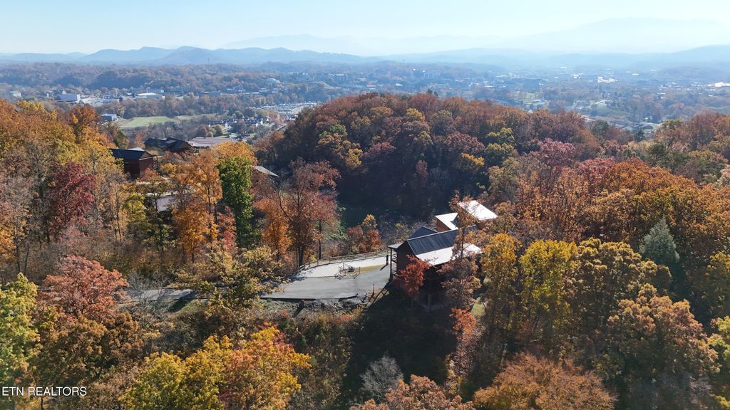 Photo of Hawks Nest Way, Sevierville, TN 37862 (MLS # 1322024)