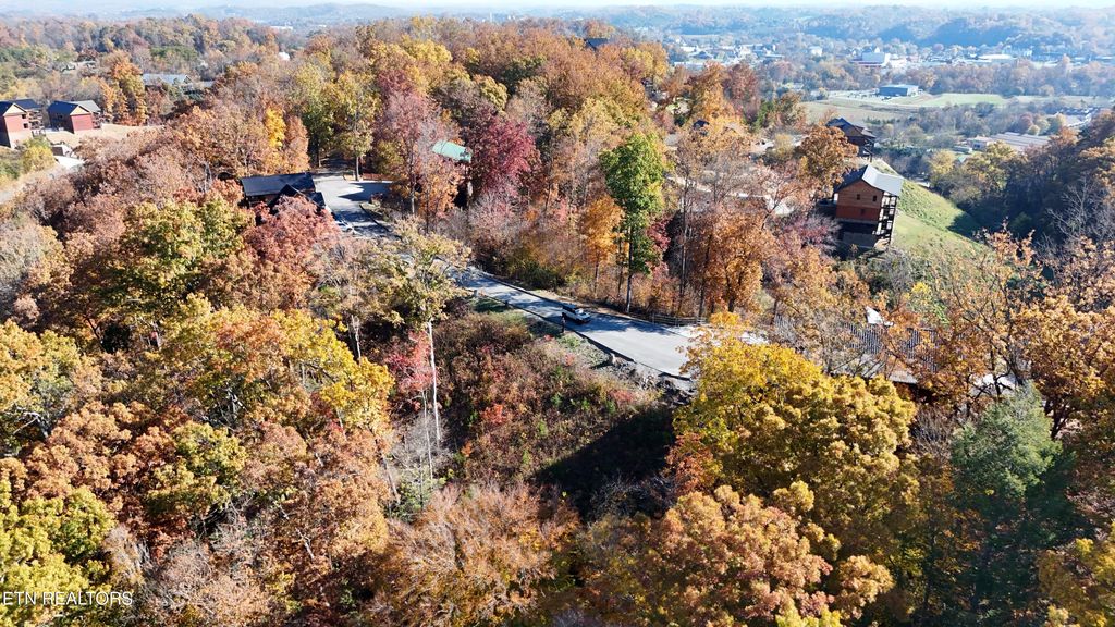 Photo of Hawks Nest Way, Sevierville, TN 37862 (MLS # 1322024)