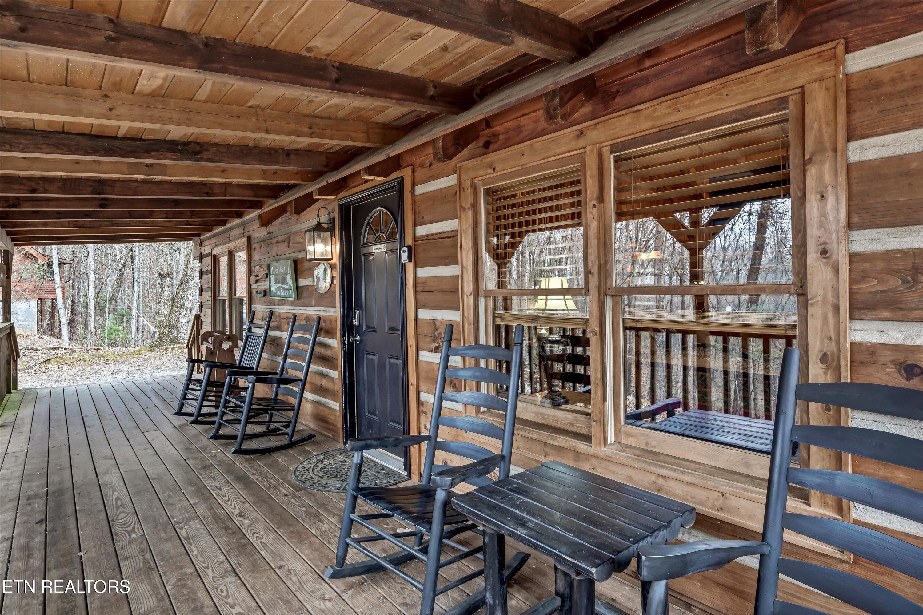 1141 Ski View Lane