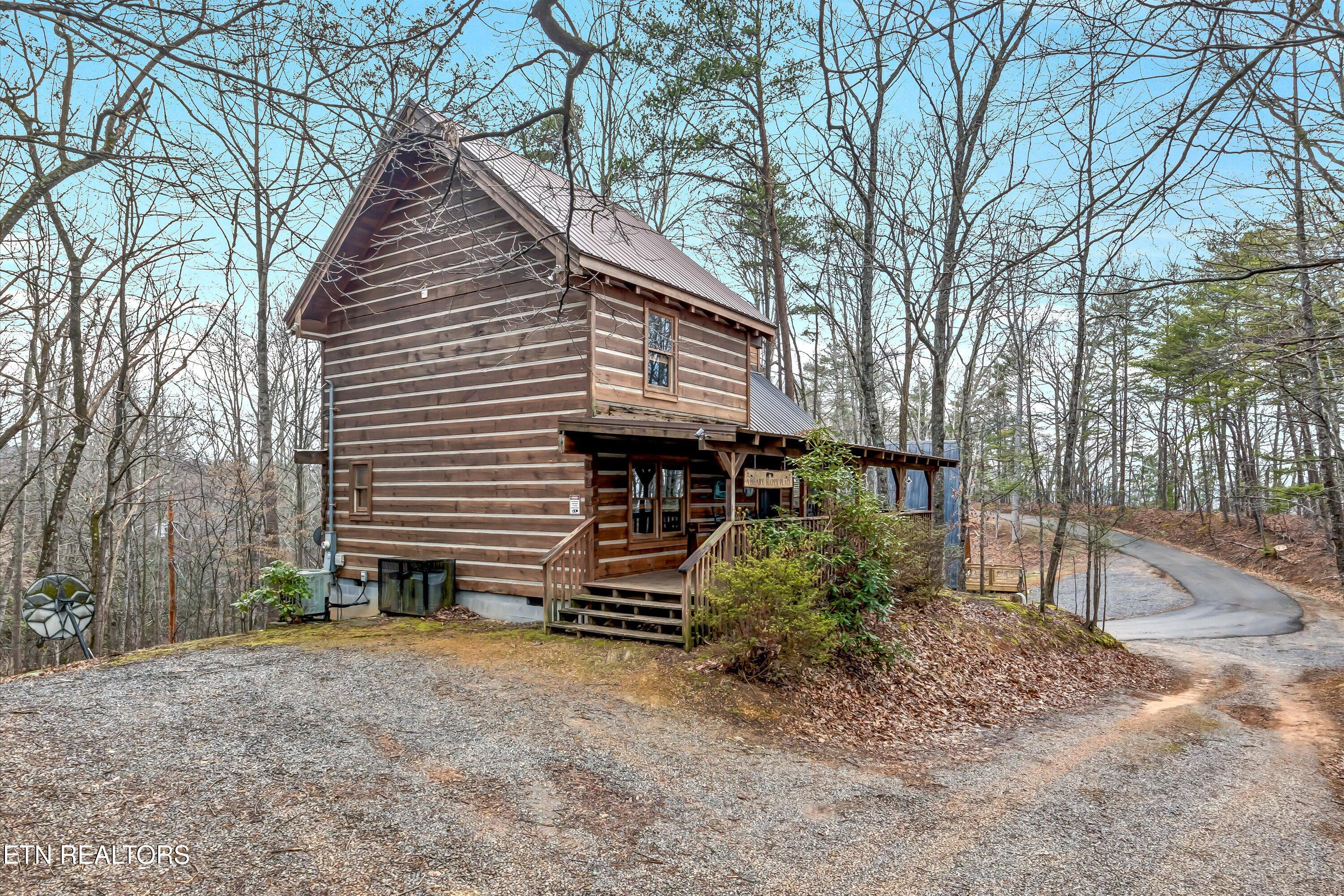 1141 Ski View Lane
