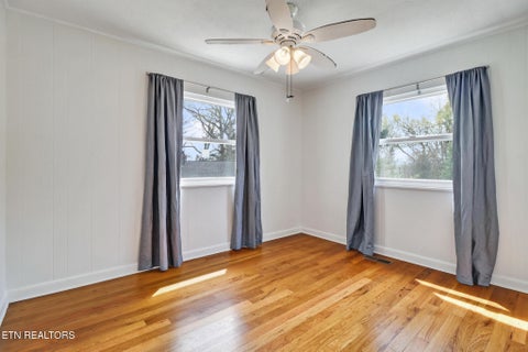 Tiny photo for 119 E Magnolia Lane, Oak Ridge, TN 37830 (MLS # 1335749)