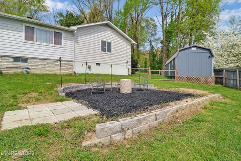 Tiny photo for 119 E Magnolia Lane, Oak Ridge, TN 37830 (MLS # 1335749)