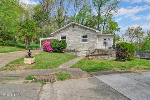 Tiny photo for 119 E Magnolia Lane, Oak Ridge, TN 37830 (MLS # 1335749)