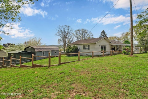 Tiny photo for 119 E Magnolia Lane, Oak Ridge, TN 37830 (MLS # 1335749)