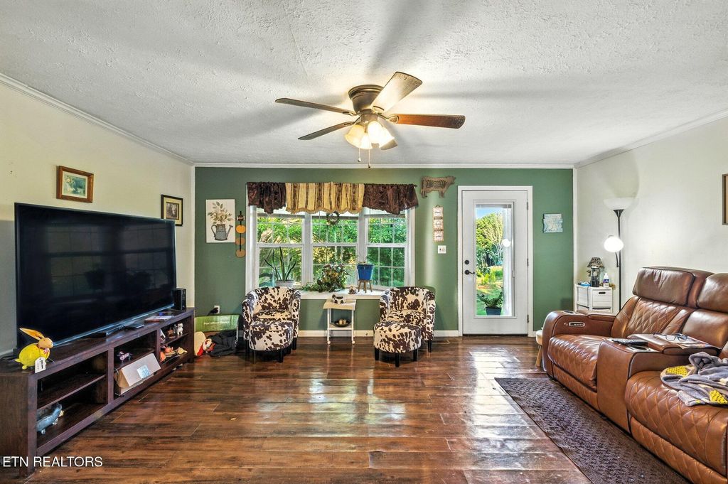 Photo of 180 Webb Rd, Sweetwater, TN 37874 (MLS # 1313088)