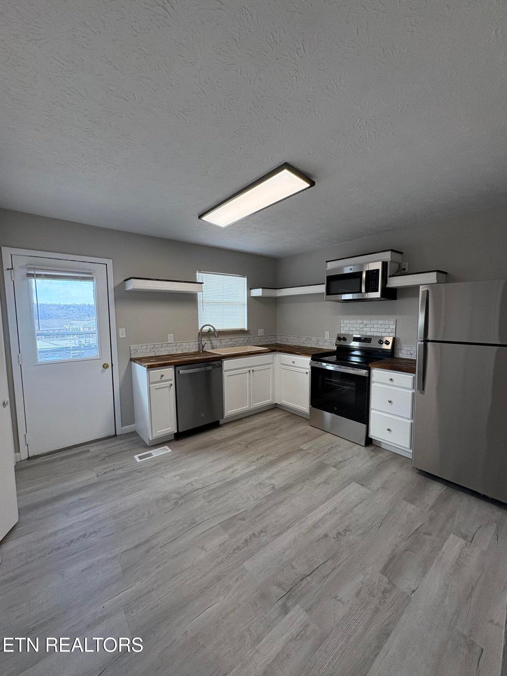 Photo of 205 Fourth St #A, Kingston, TN 37763 (MLS # 1353793)