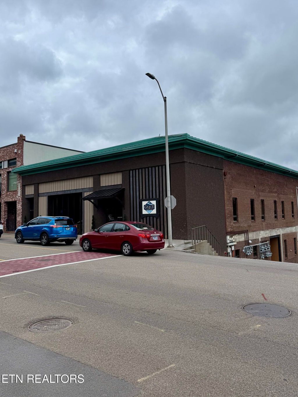 Photo of 161 E Harper Ave, Maryville, TN 37804 (MLS # 1317854)