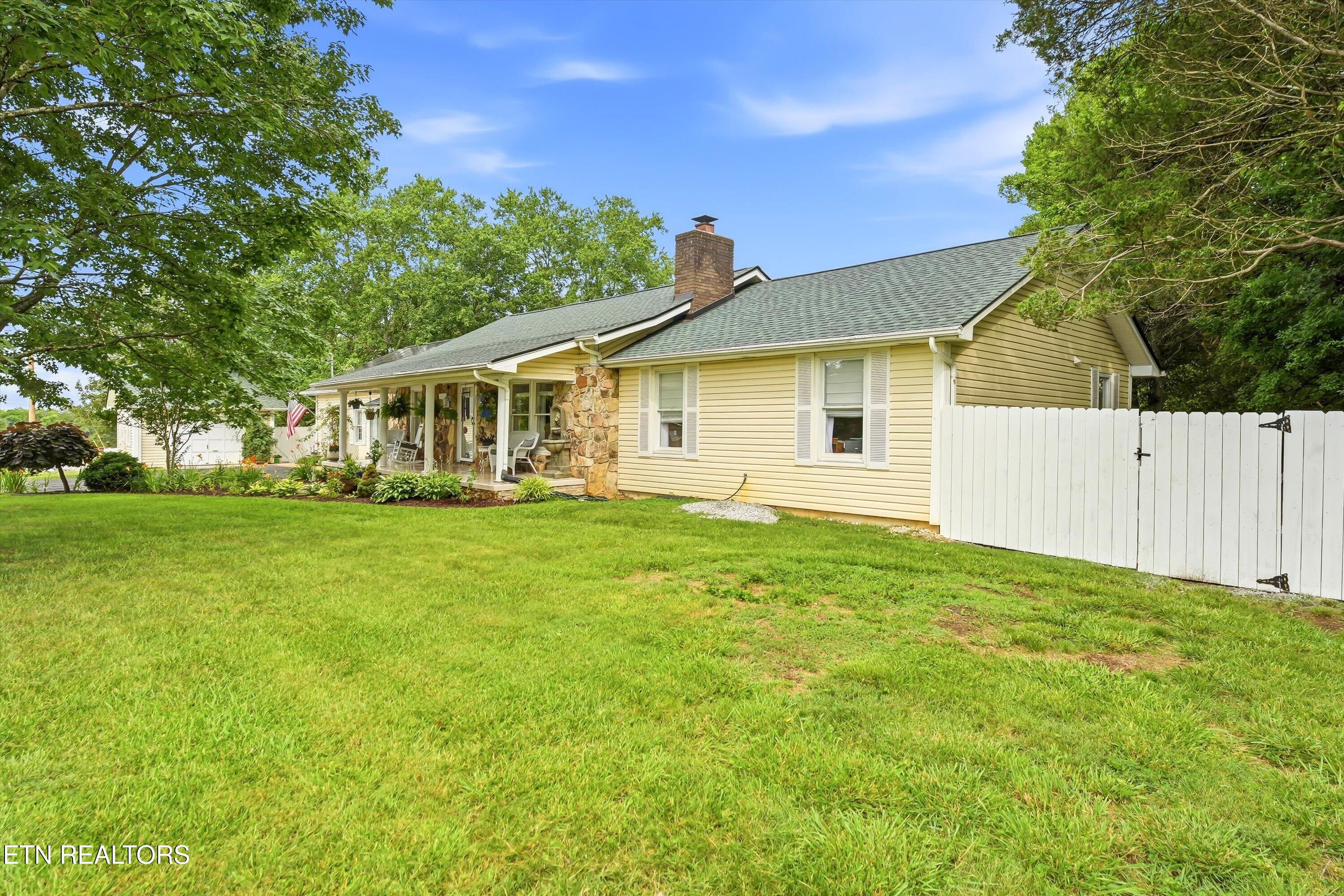 2813 E Emory Rd