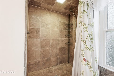 Tiny photo for 2813 E Emory Rd, Knoxville, TN 37938 (MLS # 1346357)