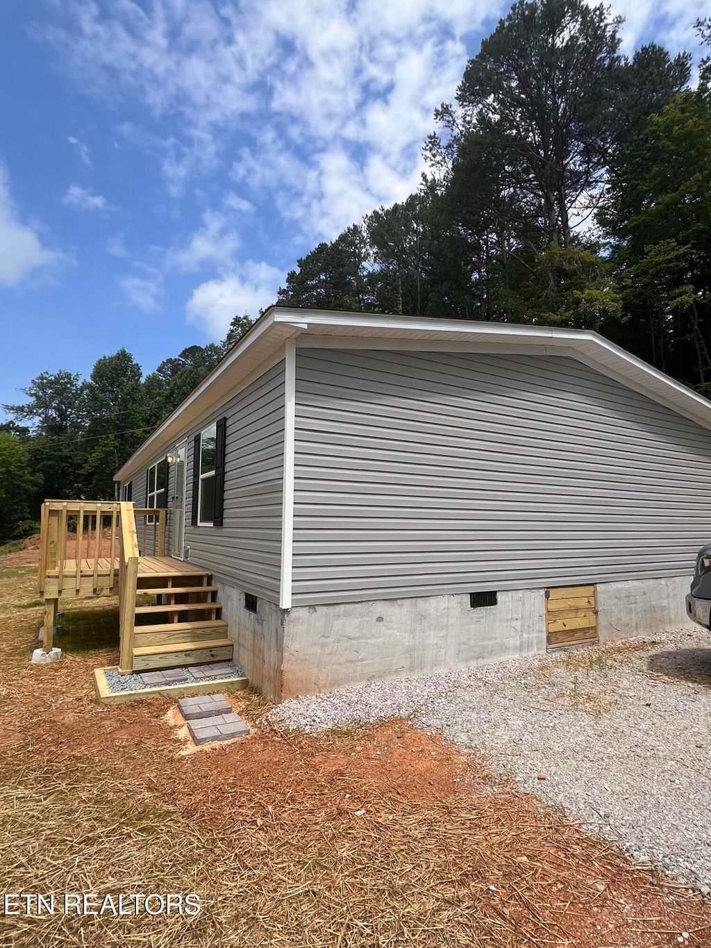 Photo of 560 Chumley Rd, New Tazewell, TN 37825 (MLS # 1305612)
