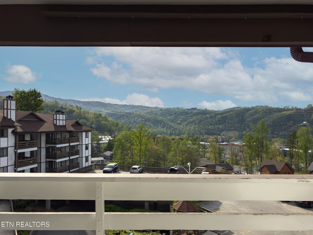 Photo of 616 Turkey Nest Rd #306, Gatlinburg, TN 37738 (MLS # 1333035)