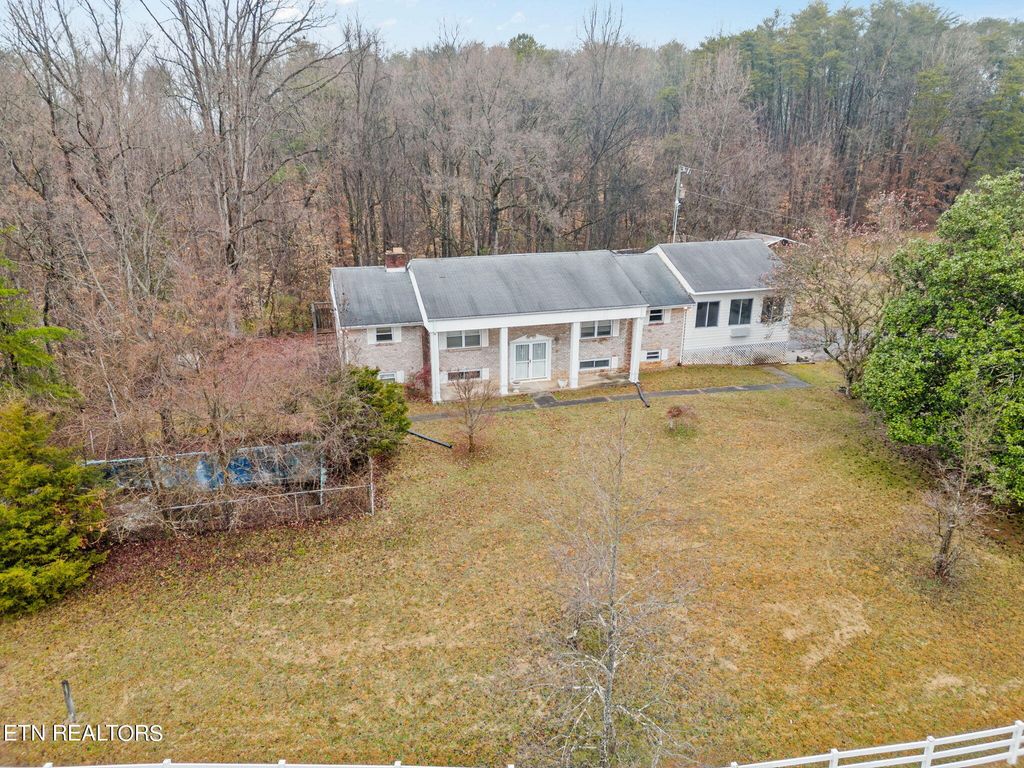 Photo of 1050 Wooddale Church Rd, Strawberry Plains, TN 37871 (MLS # 1256800)