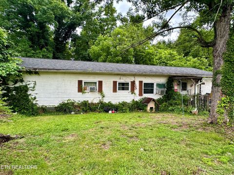 Photo of 1523 Riverfront Circle, Dandridge, TN 37725 (MLS # 1342314)