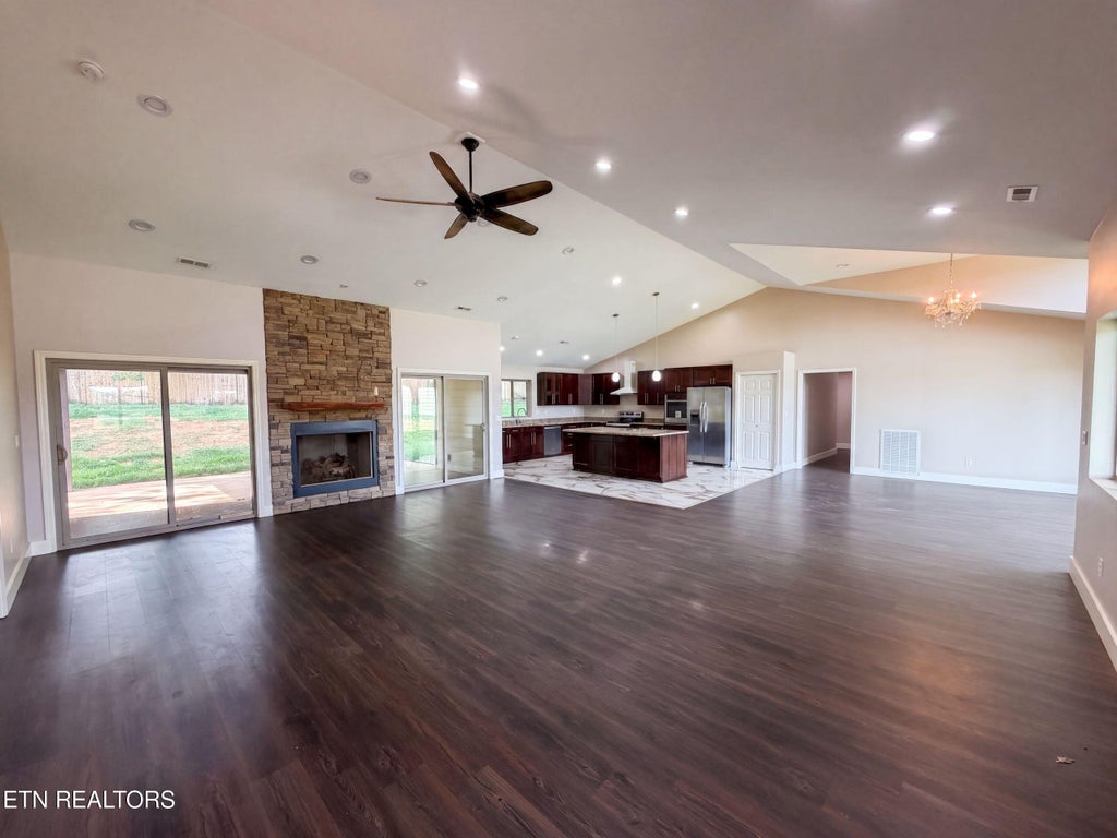 Photo of 354 Fairway Drive, Dandridge, TN 37725 (MLS # 1352413)