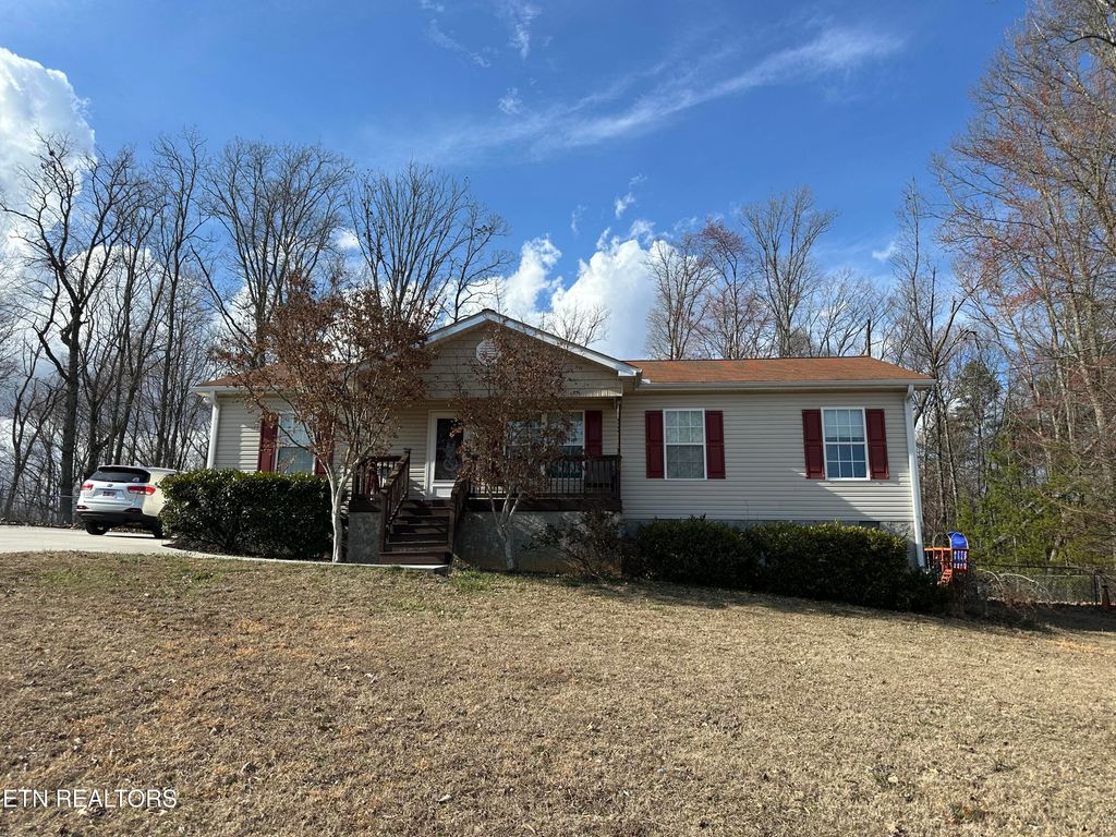 Photo of 168 Volunteer Lane, Clinton, TN 37716 (MLS # 1293437)