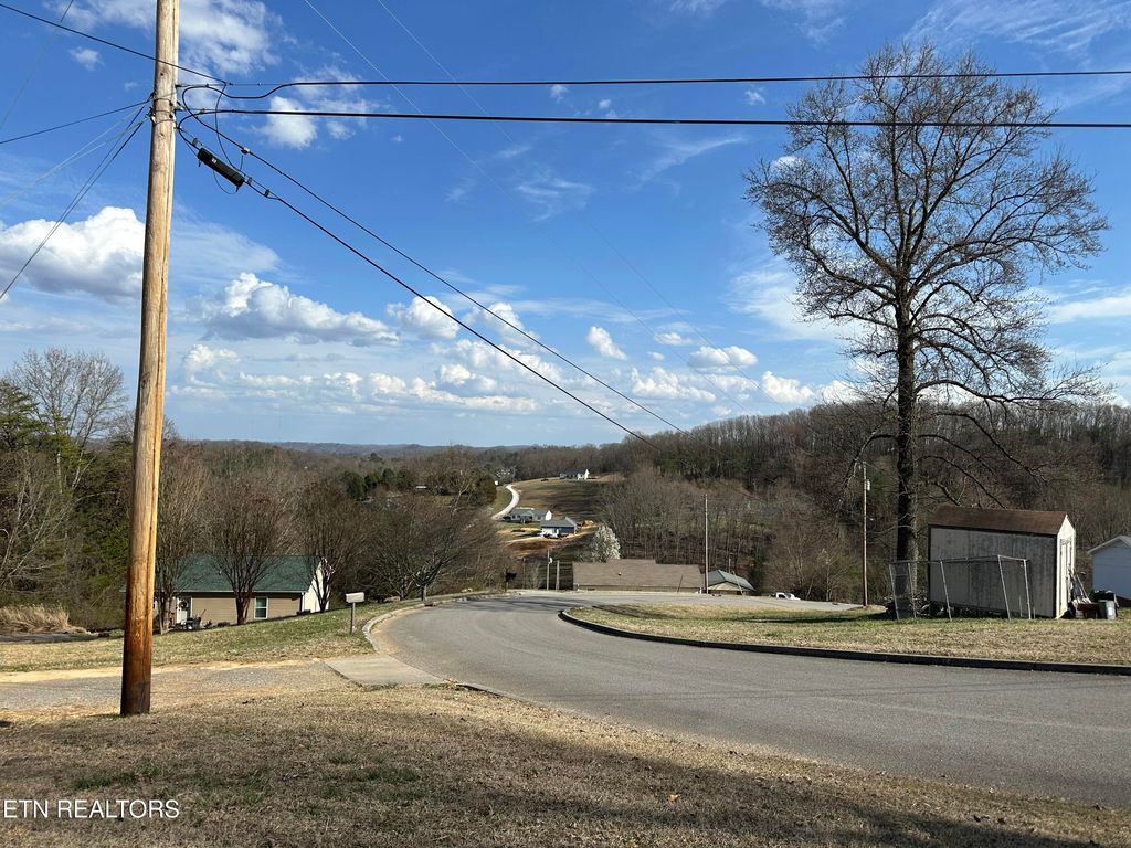 Photo of 168 Volunteer Lane, Clinton, TN 37716 (MLS # 1293437)