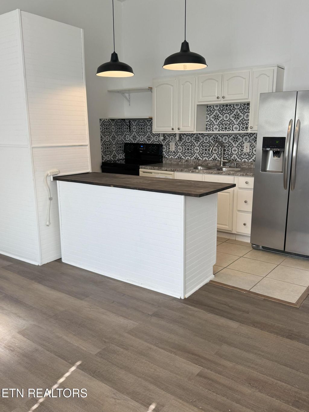 Photo of 129 Hermitage Drive, Oliver Springs, TN 37840 (MLS # 1318686)