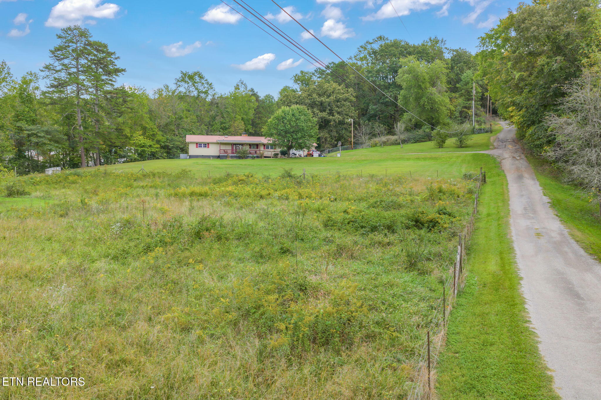 101  142 Autumn Lane