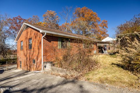 Photo of 2609 Patrick Ave, Maryville, TN 37804 (MLS # 1322470)