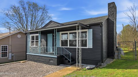 Photo of 1411 McSpadden St, Knoxville, TN 37921 (MLS # 1333116)