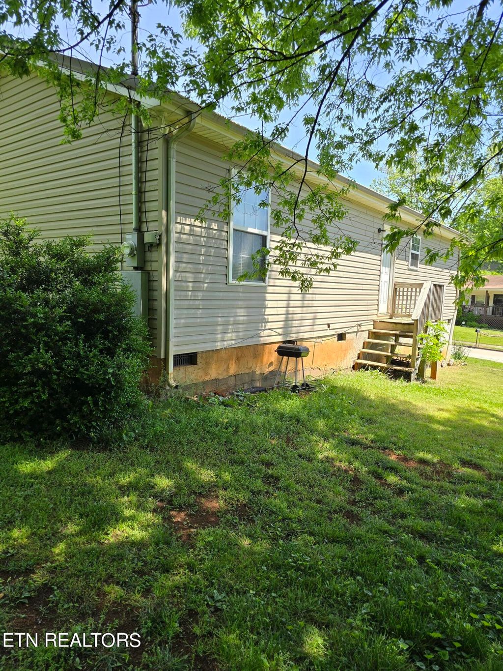 Photo of 274 W Newcomen St, Alcoa, TN 37701 (MLS # 1261066)