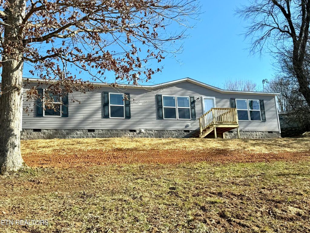 Photo of 374 Red Pond Rd Rd, Sweetwater, TN 37874 (MLS # 1293919)