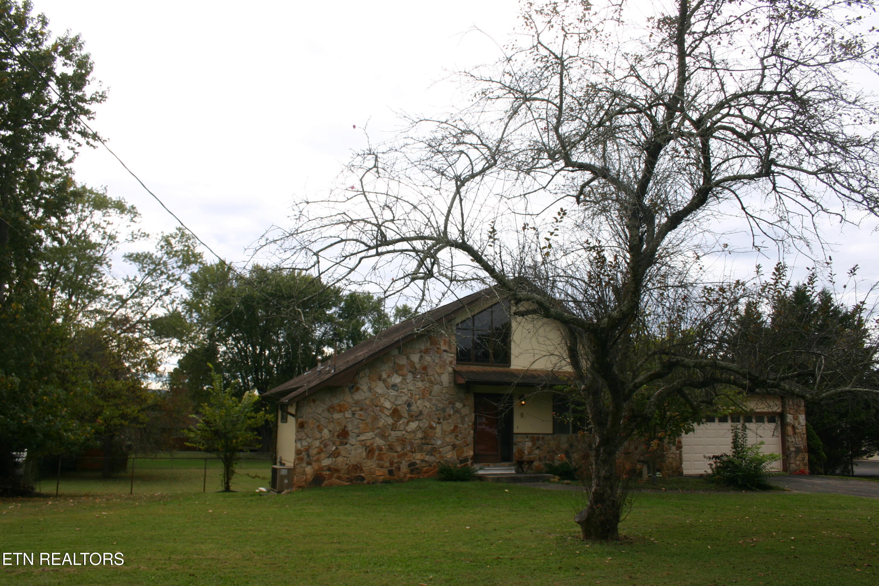 4908 Montmorency Drive