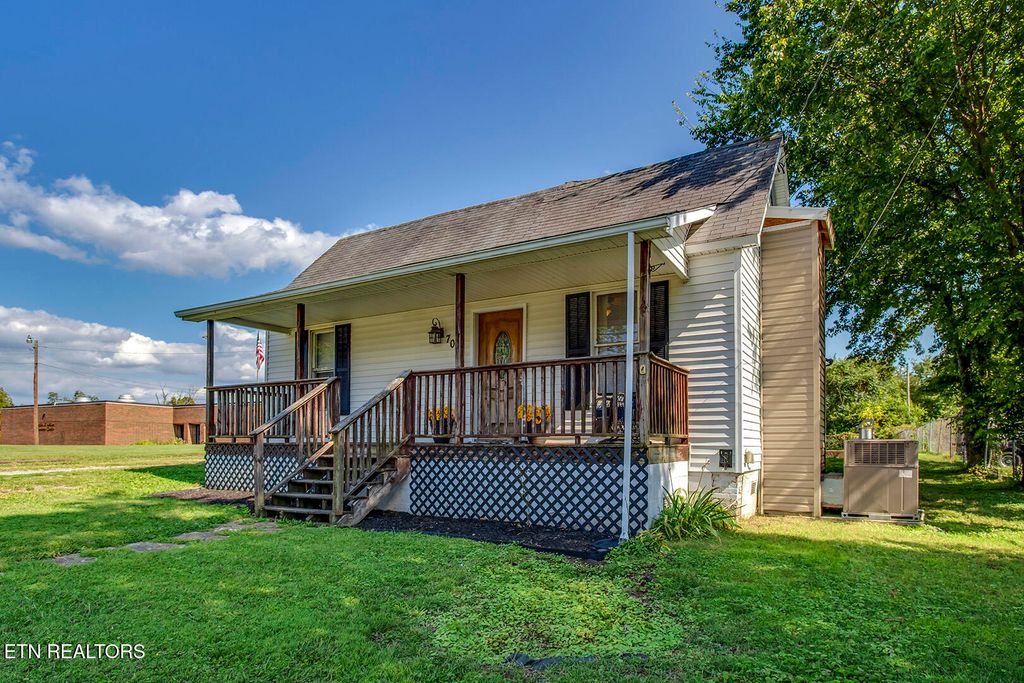 Photo of 706 N Chamberlain Ave, Rockwood, TN 37854 (MLS # 1314681)