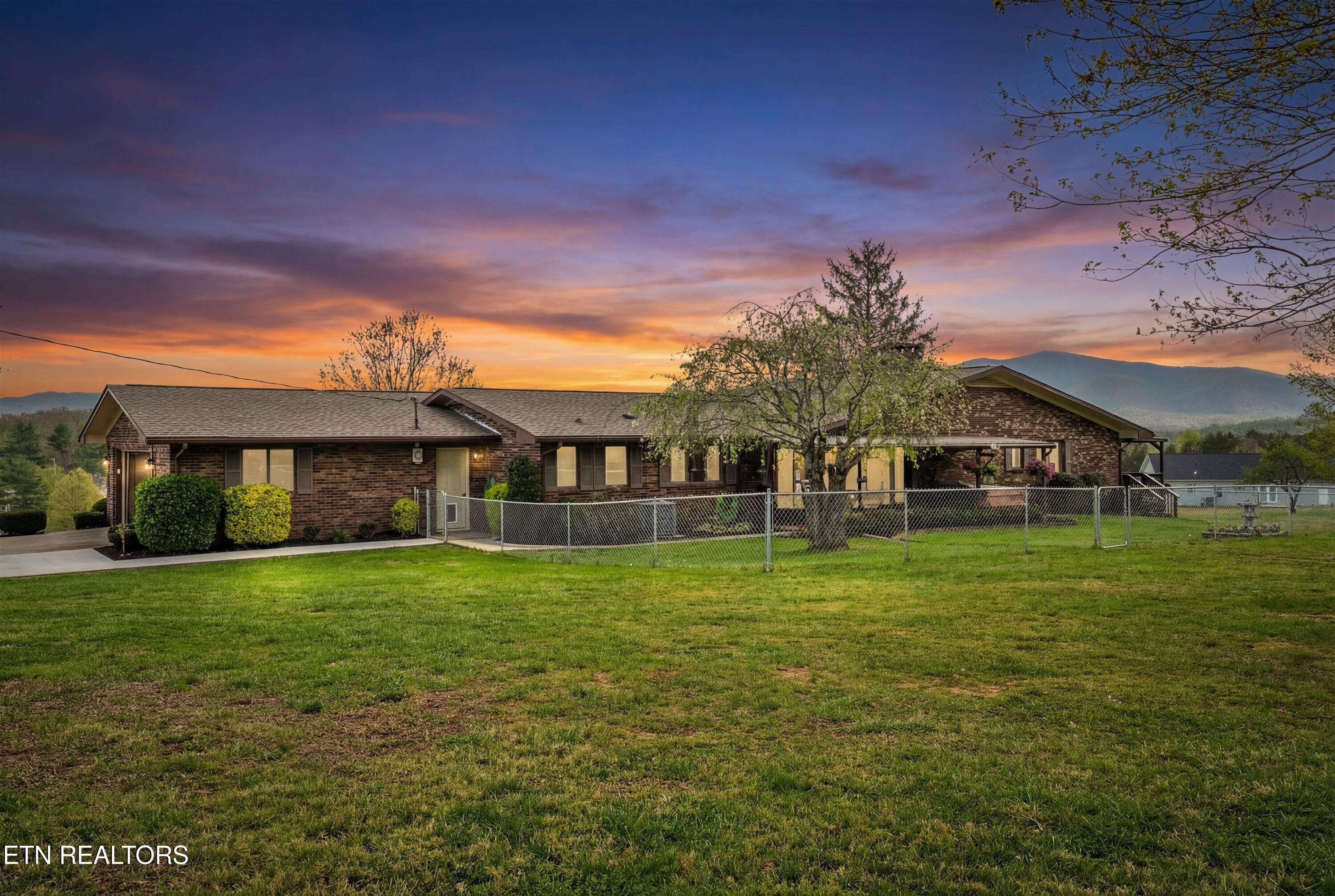 1279 Green Acres Drive
