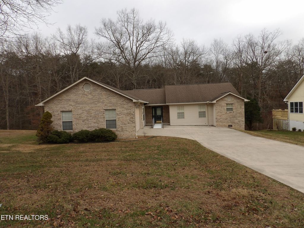 Photo of 58 Russell Lane, Crossville, TN 38555 (MLS # 1324840)