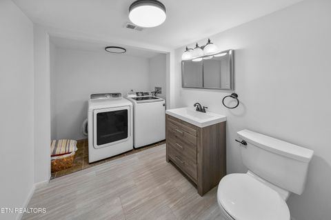 Tiny photo for 2016 Cherokee Bluff Drive, Knoxville, TN 37920 (MLS # 1321632)