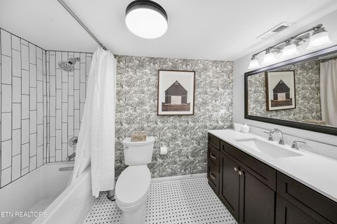 Tiny photo for 2016 Cherokee Bluff Drive, Knoxville, TN 37920 (MLS # 1321632)