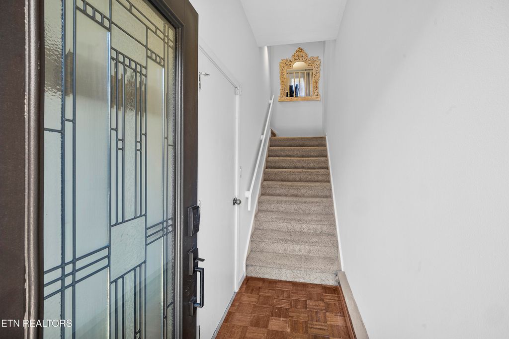 Photo of 2016 Cherokee Bluff Drive, Knoxville, TN 37920 (MLS # 1321632)