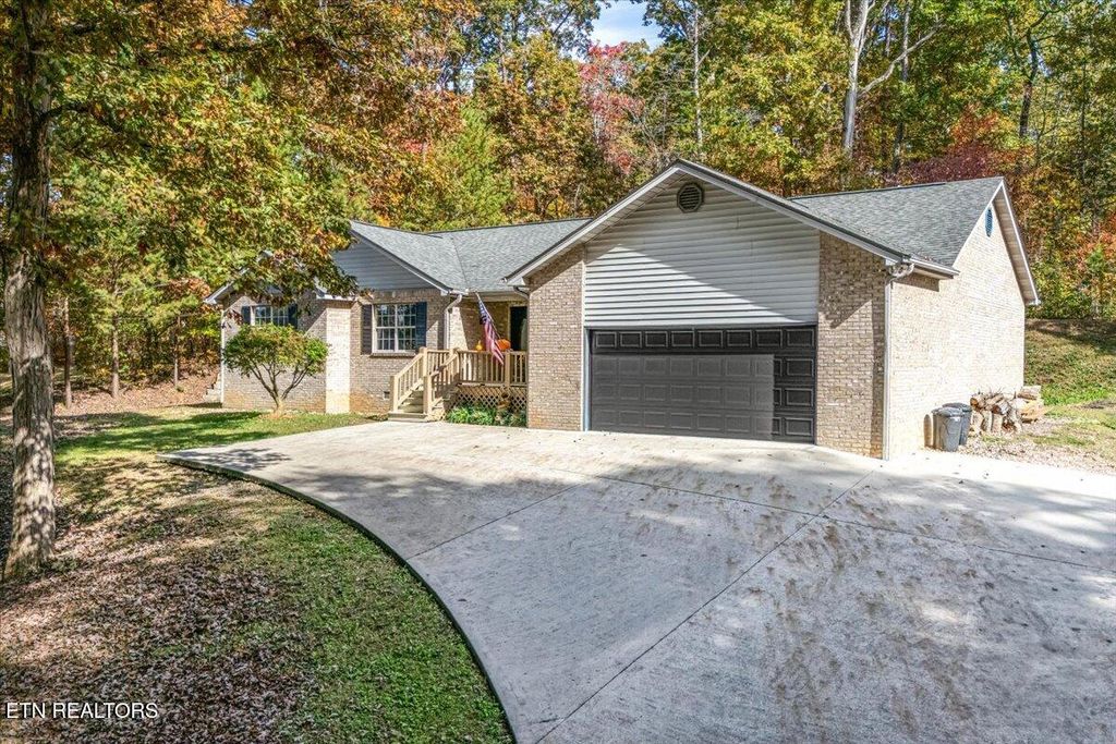 Photo of 3125 Autumn Oaks Circle, Kodak, TN 37764 (MLS # 1320403)