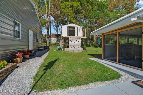 Tiny photo for 181 Braun St, Crossville, TN 38555 (MLS # 1317426)