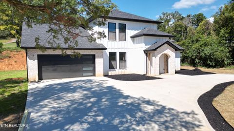 Photo of 1024 N N Gay St, Dandridge, TN 37725 (MLS # 1317233)