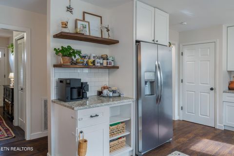 Tiny photo for 329 Forest Oak Drive, Knoxville, TN 37919 (MLS # 1327981)