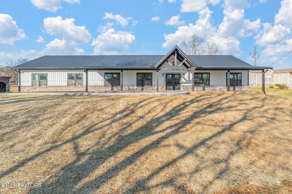 Photo of 940 Thorngrove Pike, Strawberry Plains, TN 37871 (MLS # 1324684)