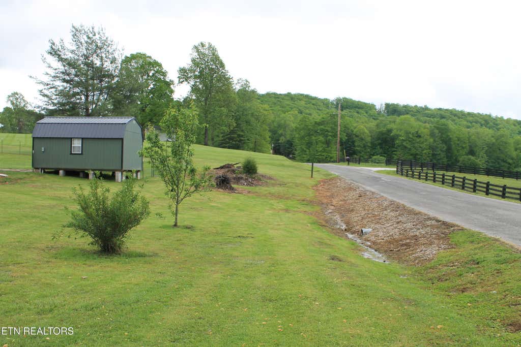 Photo of 499 Phillips Flats Rd, Oneida, TN 37841 (MLS # 1299806)