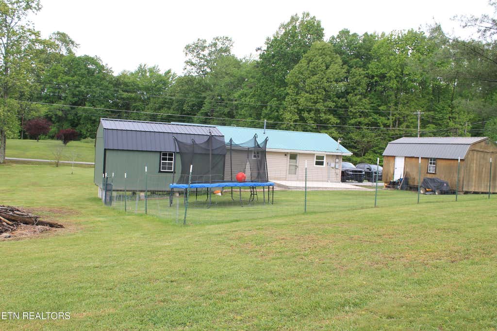 Photo of 499 Phillips Flats Rd, Oneida, TN 37841 (MLS # 1299806)