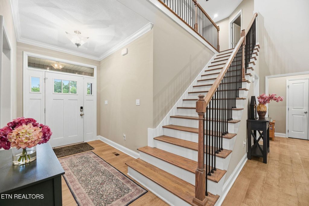 Photo of 137 Black Oak Drive, Oak Ridge, TN 37830 (MLS # 1339934)