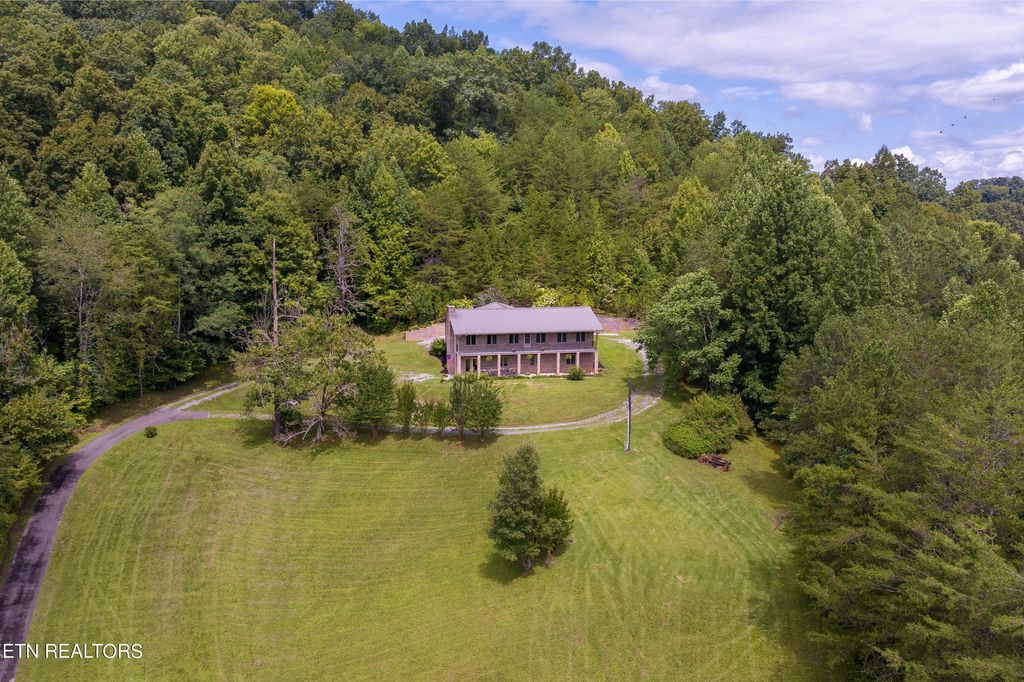 Photo of 909 Cold Springs Rd, Walland, TN 37886 (MLS # 1257394)