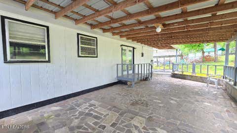 Tiny photo for 106 Walnut St, New Tazewell, TN 37825 (MLS # 1342843)