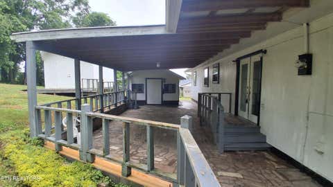 Tiny photo for 106 Walnut St, New Tazewell, TN 37825 (MLS # 1342843)
