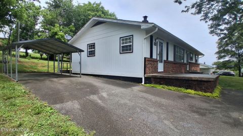 Photo of 106 Walnut St, New Tazewell, TN 37825 (MLS # 1342843)