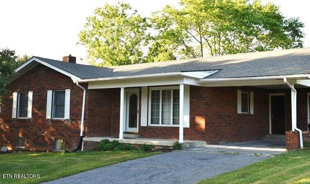 Photo of 248 Dogwood Heights Drive, Tazewell, TN 37879 (MLS # 1247578)