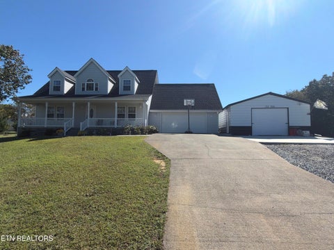 Photo of 2833 English Valley Lane, Sevierville, TN 37876 (MLS # 1358153)